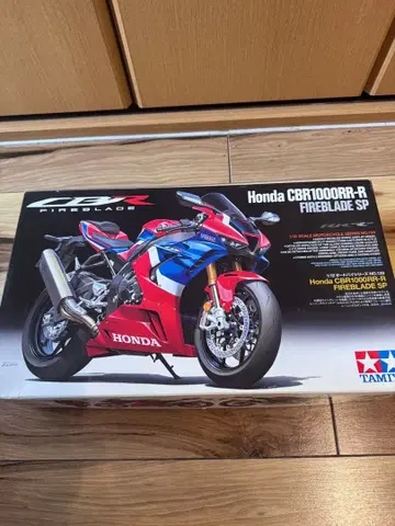 타미야 혼다 CBR1000RR-R 파이어블레이드 SP
