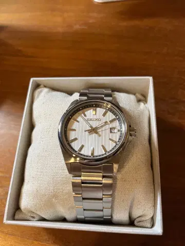 SEIKO SBTH001 손목시계 실버