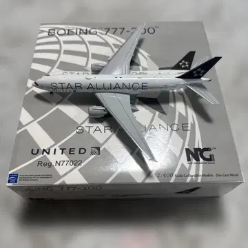 유나이티드 항공 B777-200 N77022