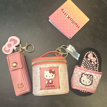 [ 헬로키티 ] 립 케이스, 미니 참 파우치, 슬리퍼 마스코트