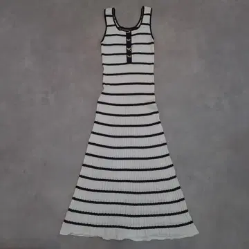 모프 슬리브리스 보더 니트 롱 원피스 [ S ] 화이트 x 블랙