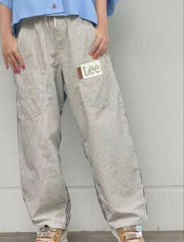 메르시보쿠 우시로마에 Lee 콜라보 히코리 와이드 팬츠