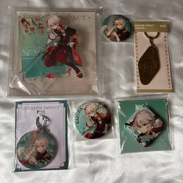 원신 카에데하라 카즈하 아크릴 스탠드 캔뱃지 묶음 판매