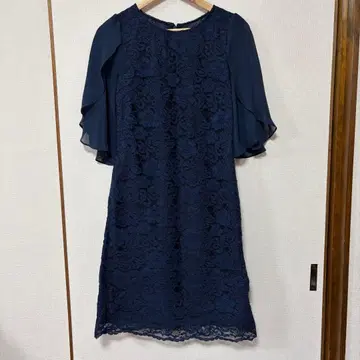 네이비 꽃무늬 레이스 드레스 플레어 슬리브 POURVOUS