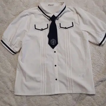 axes femme 넥타이 포함 밀리터리 블라우스 화이트 L 반팔