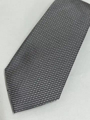 아르마니 넥타이