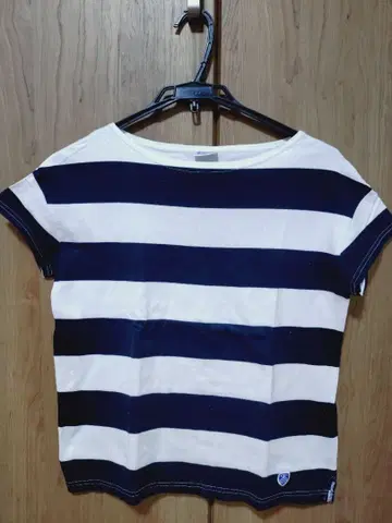 ORCIVAL 보트넥 T셔츠 F 네이비와 화이트