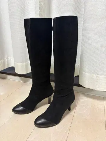 오데뜨 앤 오딜 블랙 스웨이드 롱 부츠