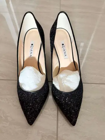 DIANA 블랙 글리터 하이힐