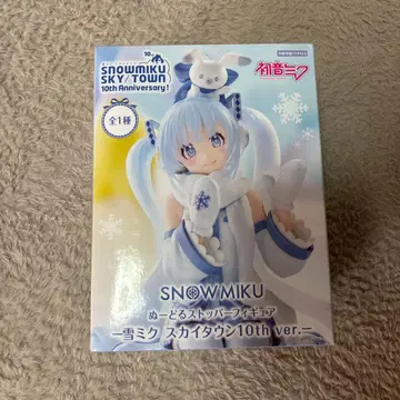 SNOW MIKU 10주년 기념 피규어
