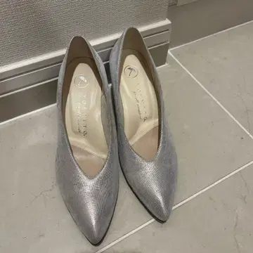 새상품급! YOSHITO 요시토 실버 글리터 반짝이는 펌프스