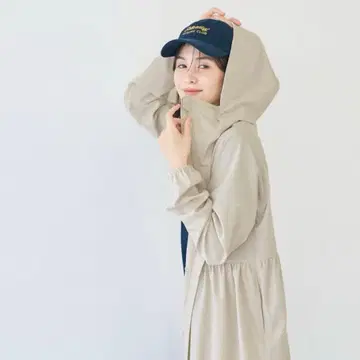 [ 새상품 ] coca UV컷 티어드 후드티 라이트 베이지 L 사이즈