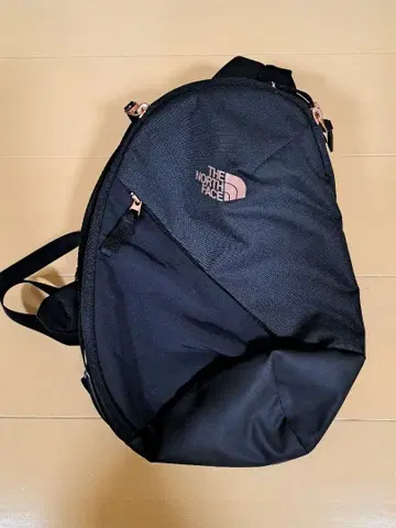 THE NORTH FACE 블랙 슬링백