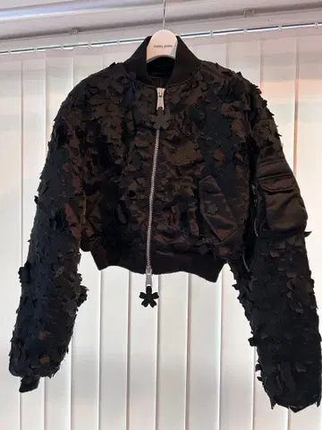 세실리 반센 알파사 콜라보 MA1 자켓