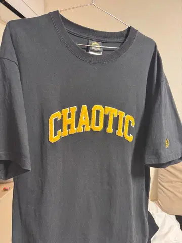 King Gnu CHAOTIC 티셔츠