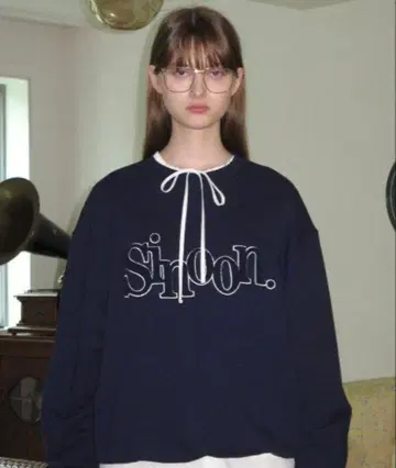 BOUCLE LOGO SWEATSHIRT (NAVY)/Sinoon