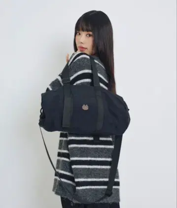 LMR 심볼 로고 자수 나일론 더플백 BLACK