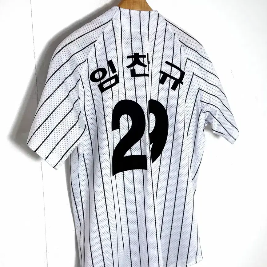 LG Twins Hong Chang-ki Classic Home Uniform on Bunjang Global Site.