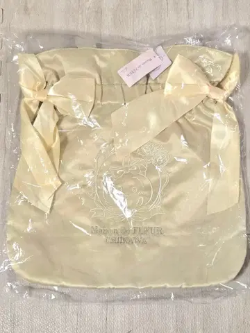 새상품 메종 드 플뢰르 토끼 자수 리본 토트백