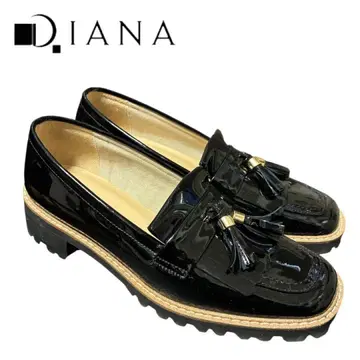 새상품급 DIANA 다이애나 에나멜 태슬 로퍼 트랙 밑창 22.5