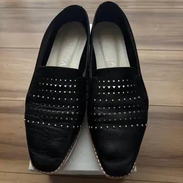 DIANA 블랙 플랫슈즈 24cm