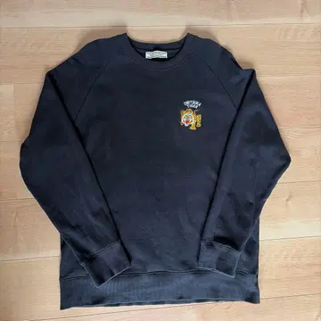 오니츠카타이거 맨투맨