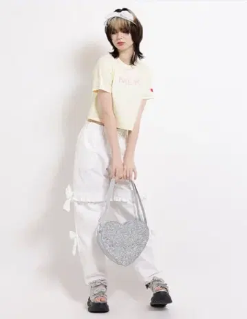 MILK 하트 글리터 숄더 백