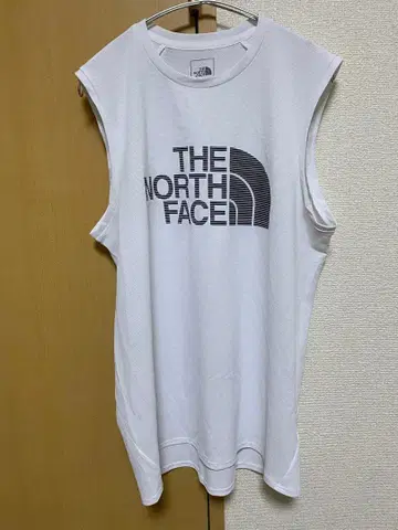 [ 미사용 새상품 ] THE NORTH FACE 화이트 슬리브리스 T셔츠