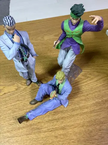 죠죠의 기묘한 모험 1번 복권 피규어