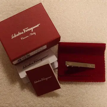 Salvatore Ferragamo 살바토레 페라가모 넥타이핀