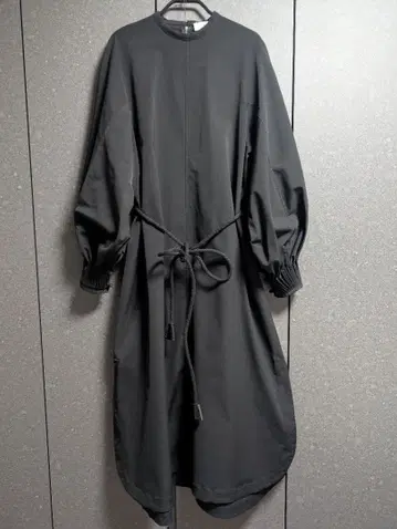 HYKE/하이크/TASLAN TWILL DRESS/타스란 트윌 원피스