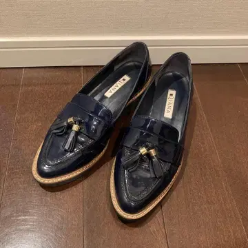 다이애나 로퍼 에나멜 22.5cm