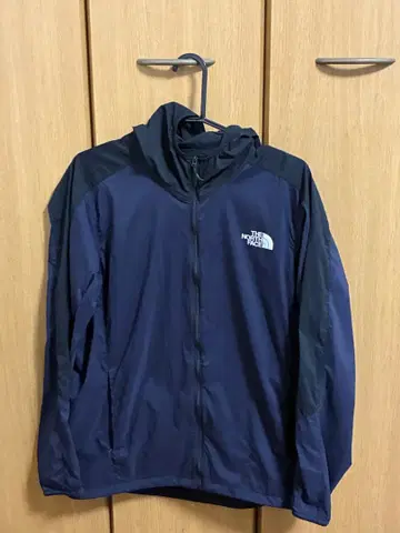 THE NORTH FACE (더 노스 페이스) 나일론 자켓