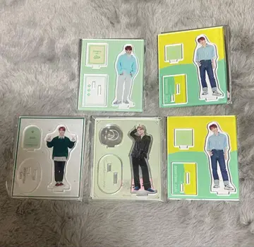 SEVENTEEN CAFE 아크릴 스탠드 준 JUN 세븐틴 카페