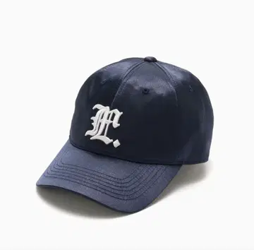 LMC GOTHIC SATIN 6PANEL 새틴 캡 제니 착용