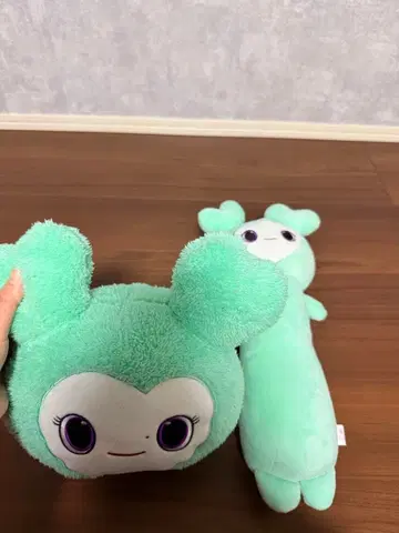 TWICE LOVELYS 미브리 GIGO