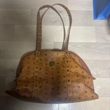 MCM 숄더백