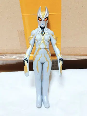 카밀라 14cm 울트라맨 소프트 비닐 피규어 절판 131