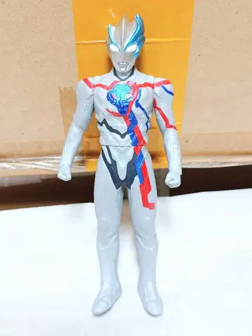 울트라맨 블레이저 14cm 소프트 비닐 피규어 절판 131