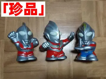 당시 물품 [ 울트라맨 ] 소프트 비닐 저금통 3체 세트