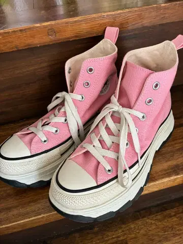 Converse 핑크 하이컷 스니커즈 가격 인하 불가