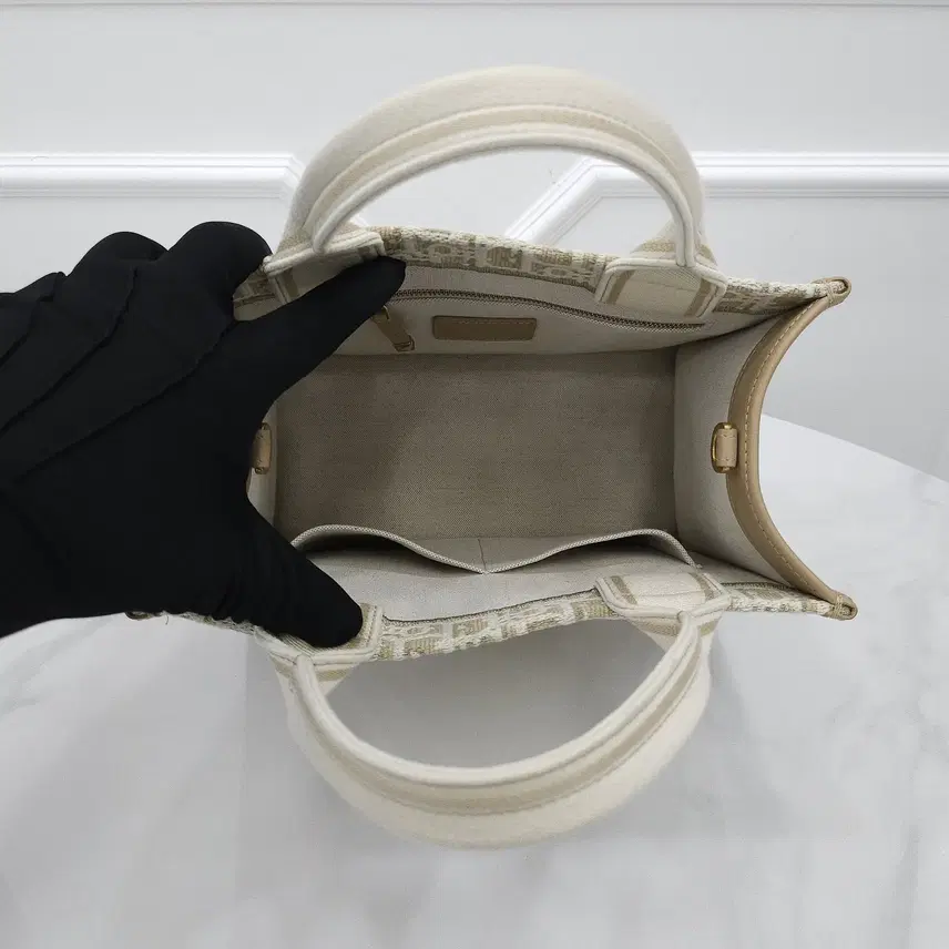 디올 25SS 북토트 오블리크 레더 스몰백 M1325CZBB M925 사진 7