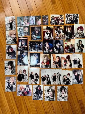 the Raid. 트레이딩 카드 아티스트 사진 세트