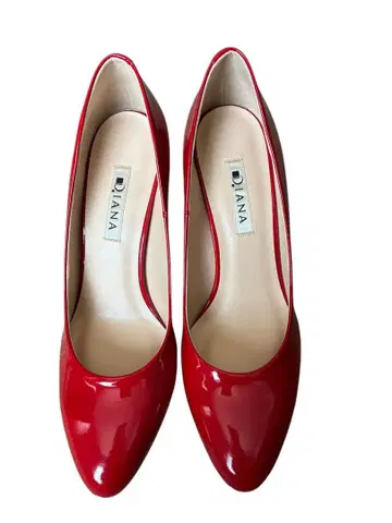 미사용 새상품 DIANA 빨간색 에나멜 하이힐 25cm