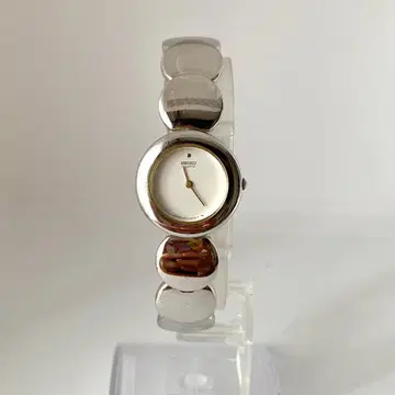 작동 SEIKO 여성용 손목시계 라운드 실버