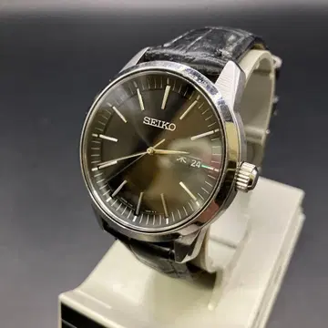 즉시 결제 SEIKO 세이코 솔라 손목시계 V158-0AM0