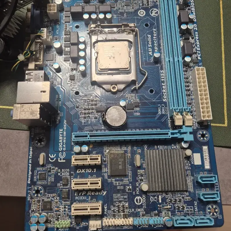 CPU i3 3220 (정상)+ 보드H61M (고장 ) 부품용 수리용