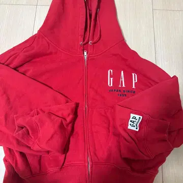 GAP 30주년 기념 후드티 빨간색