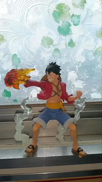 원피스 루피 액션 피규어