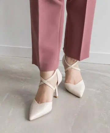 RANDA 란다 스틸레토 스트랩 펌프스 23cm